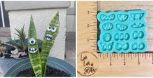 Load image into Gallery viewer, Plant Swag Charms (Handmade) Silicone mold
