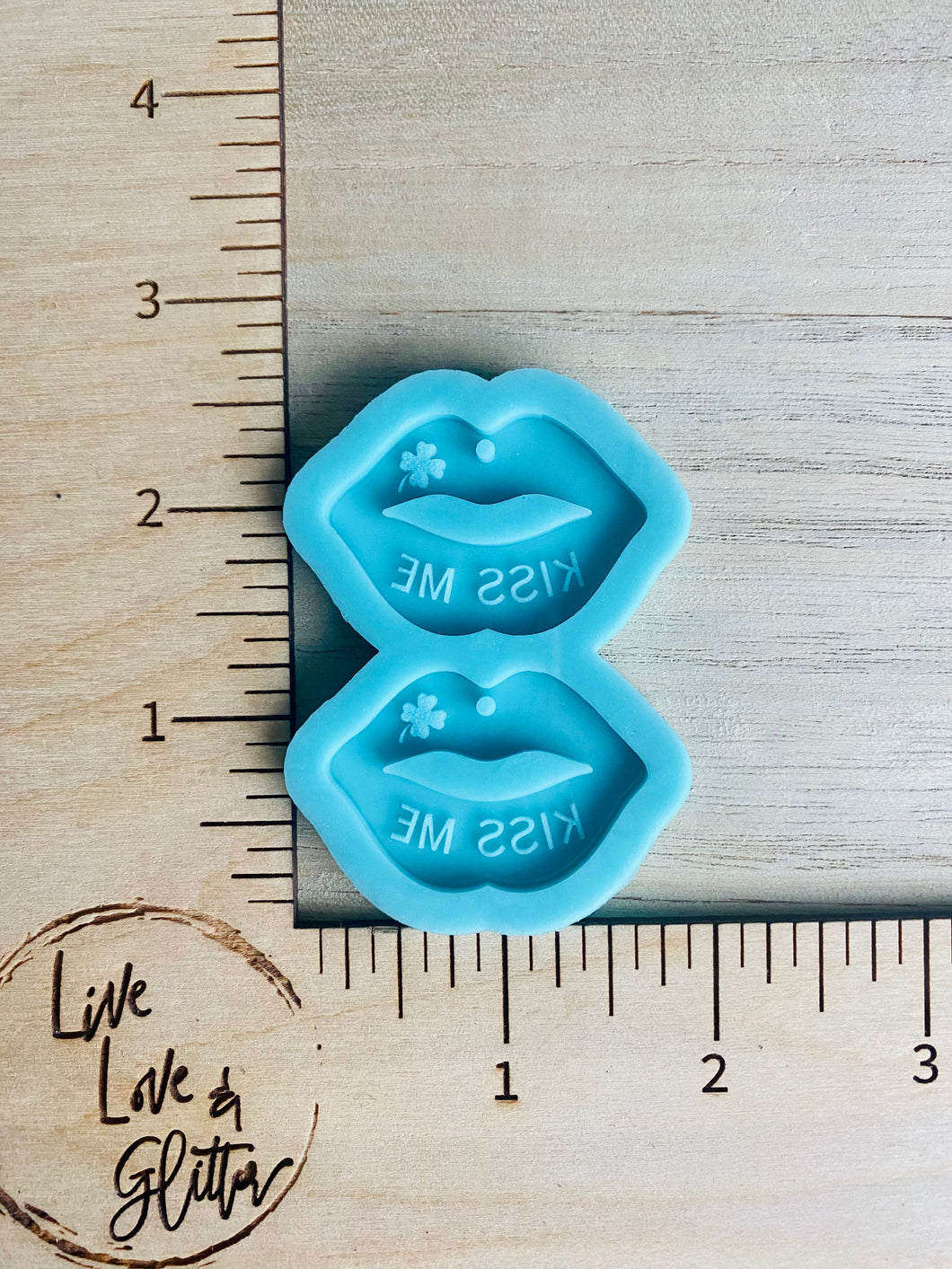 Kiss Me ☘️ Dangle Earrings (Handmade) Silicone Mold