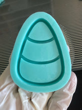 Cargar imagen en el visor de la galería, Candy Corn Shaker (Handmade) Silicone mold
