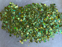 Cargar imagen en el visor de la galería, Te Fiti Holographic Chunky Glitter Mix
