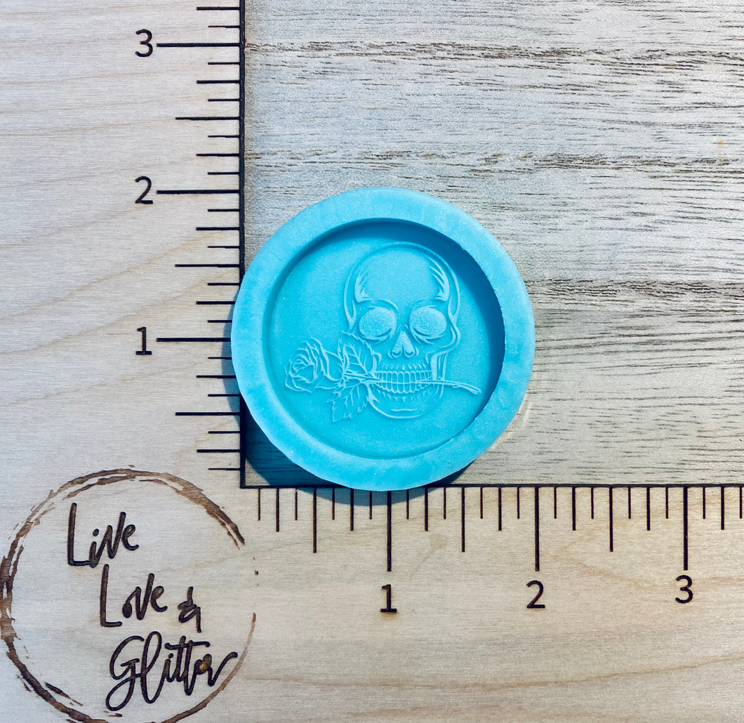 Skull Phone grip / badge reel (Handmade) Silicone mold