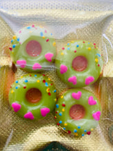 Cargar imagen en el visor de la galería, Donut Resin Embellishment
