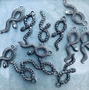 12 Pieces of Snake Shape Charms