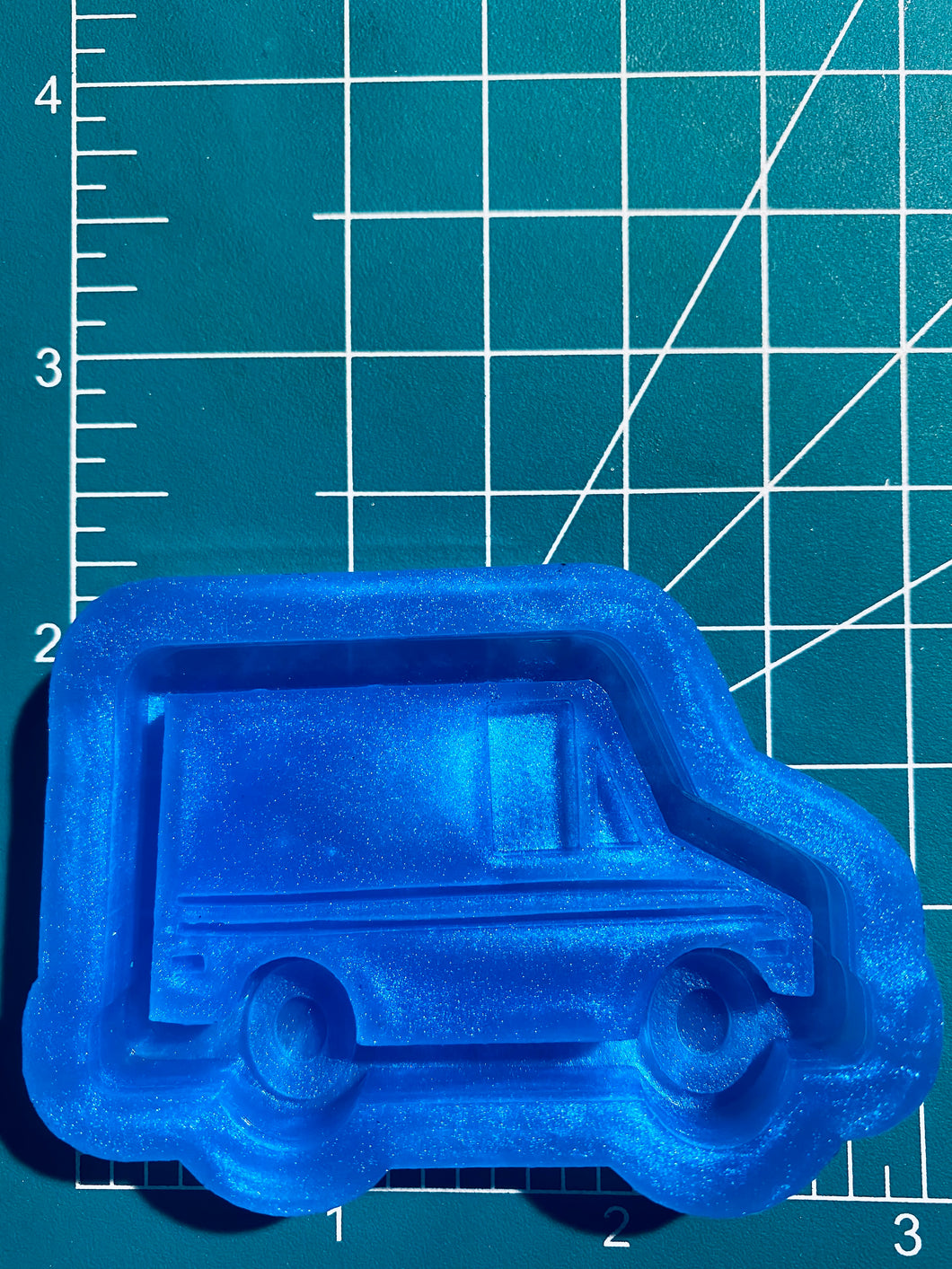 Mail truck Shaker (Handmade) Silicone mold