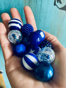 12 pcs “Blue” Acrylic Beads