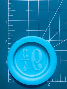 9 3/4 Phone grip / badge reel (Handmade) Silicone mold